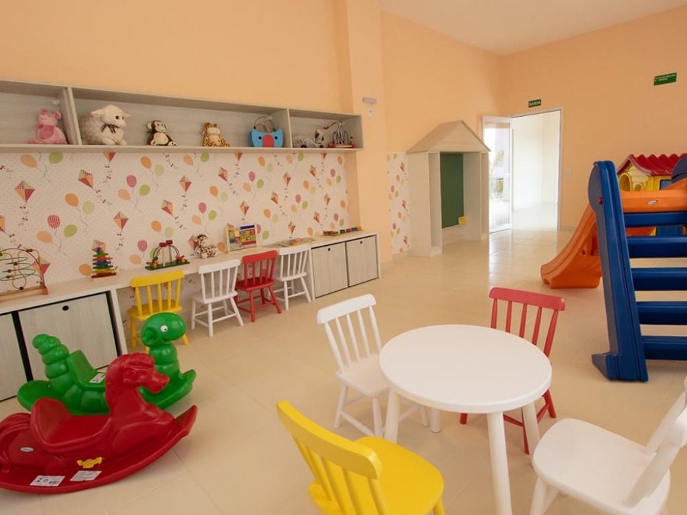 8fa9d5ce-3a09-4000-8732-d4215f935325