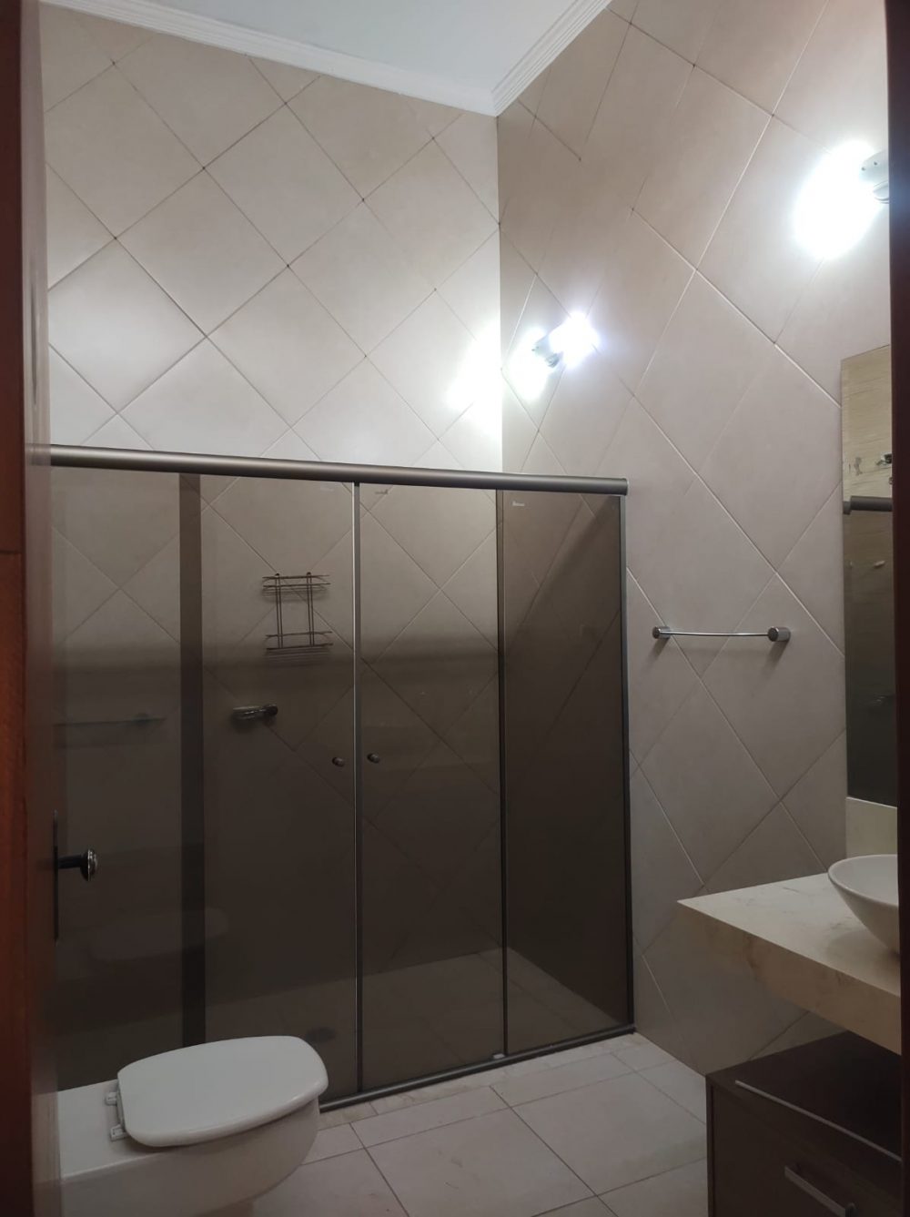 b293fc5d-fda9-412e-914d-a6f0fa803ba8