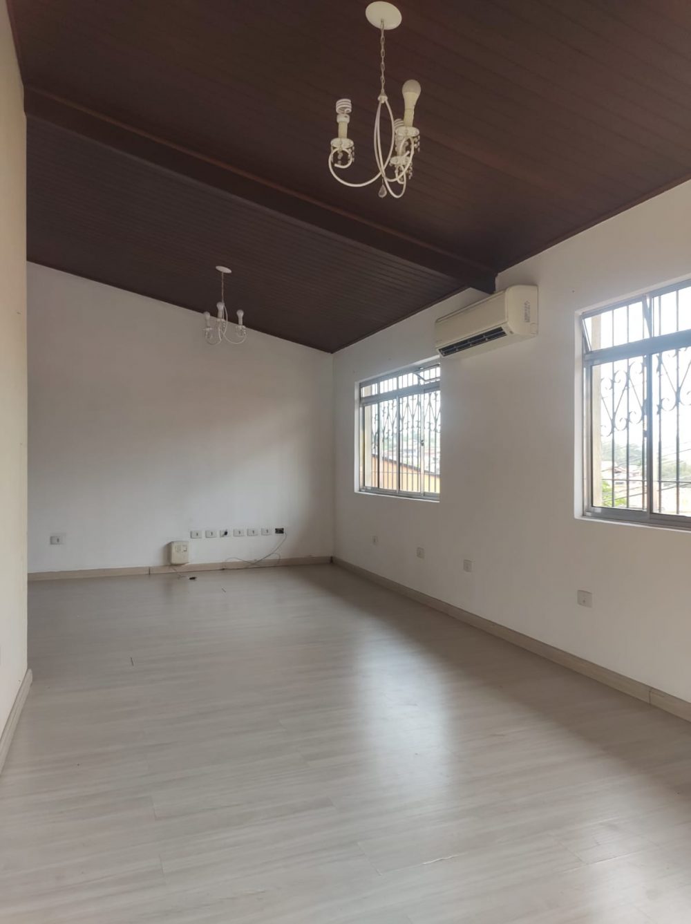 d8a71281-b9fc-43cb-8b81-3dbf453fbc33