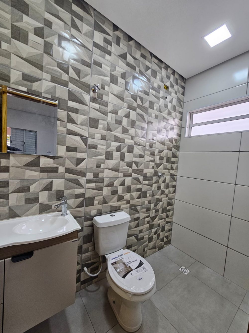 c50e06fe-24b7-4c4d-91bd-705718ed65df