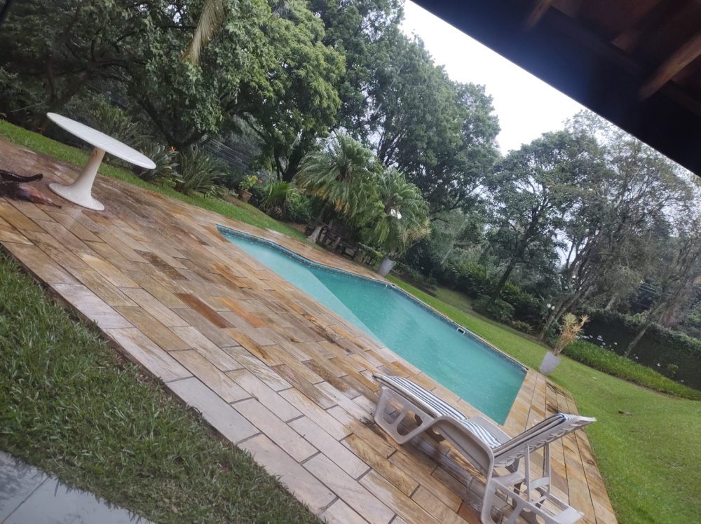 755fc415-d217-4a85-9cd3-1fb33a54d90c