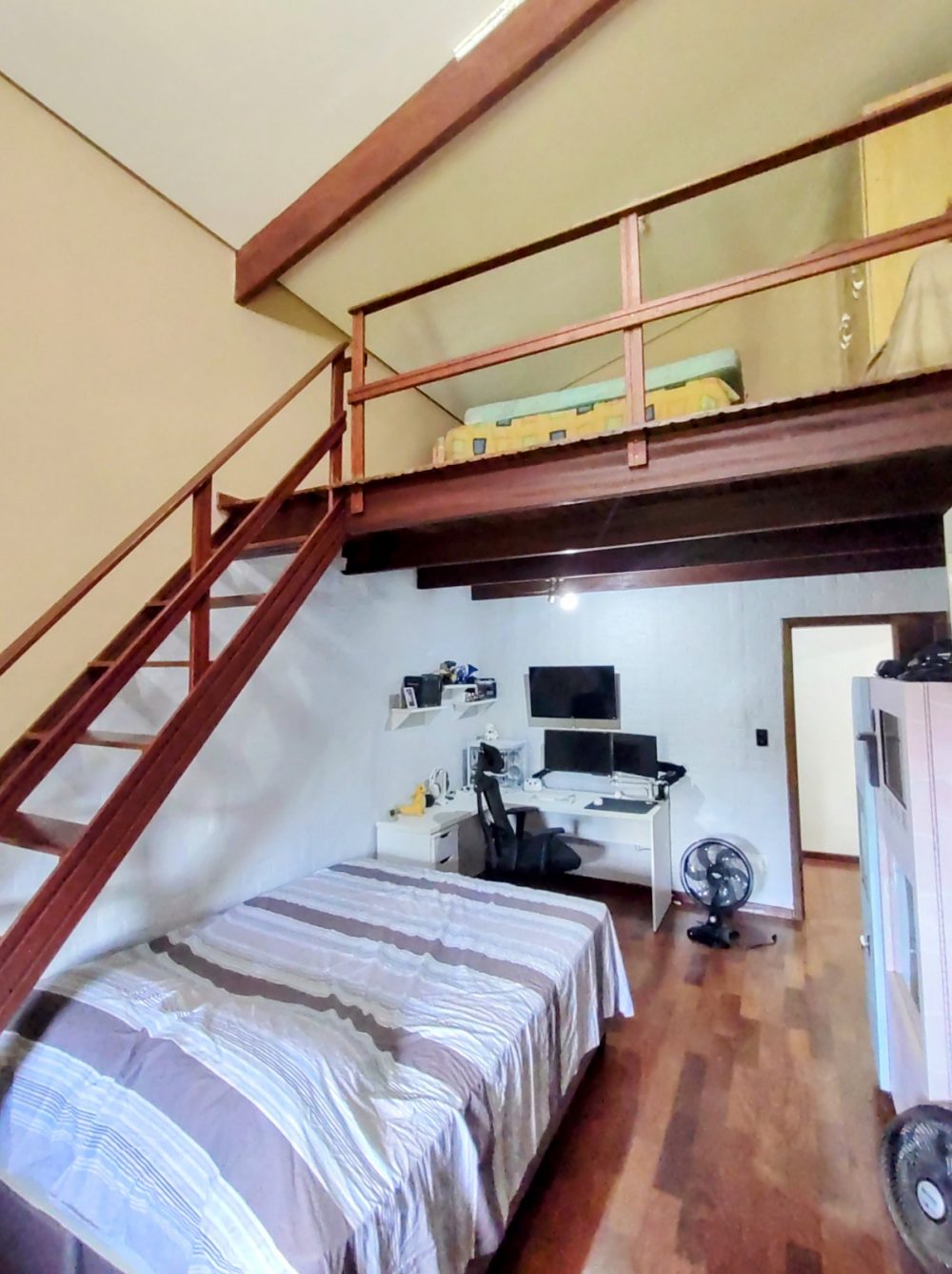 32fcb229-b941-4a38-8236-6bcec25191b0