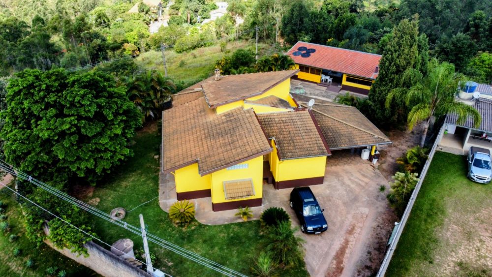 424d2306-b60c-4323-b79e-e321ffd6d60a