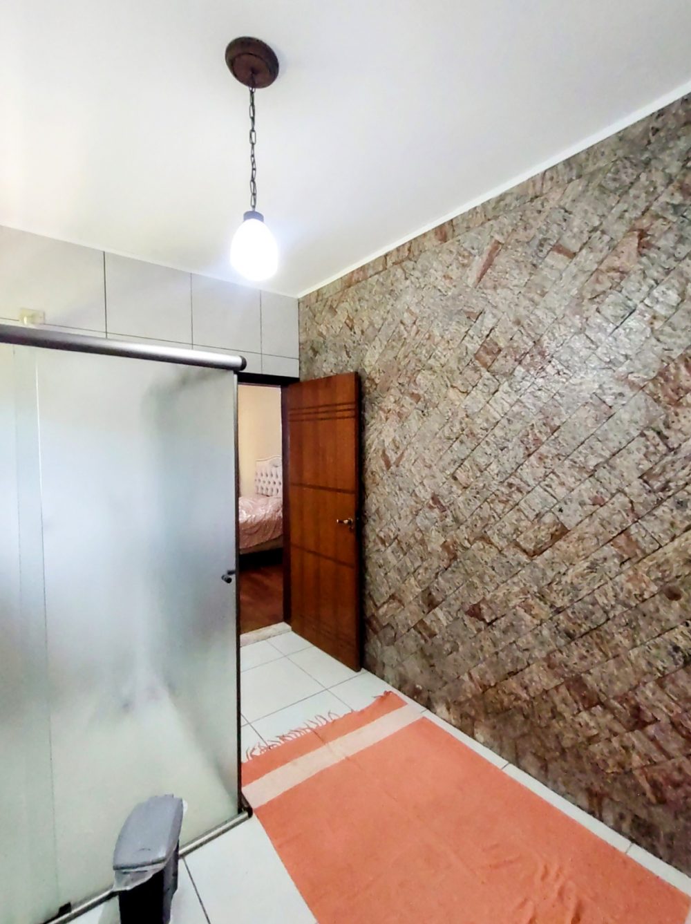 d323f507-a7d5-44df-bc1f-e06b7434dec8