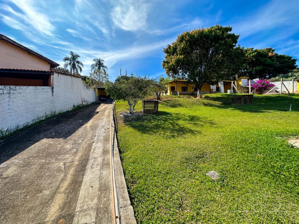 15b5d193-07d1-48fe-a995-af93c2bb4877