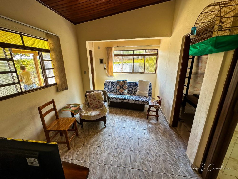 2b93bb21-0ee8-4f19-99b5-2bdd97e1bf96