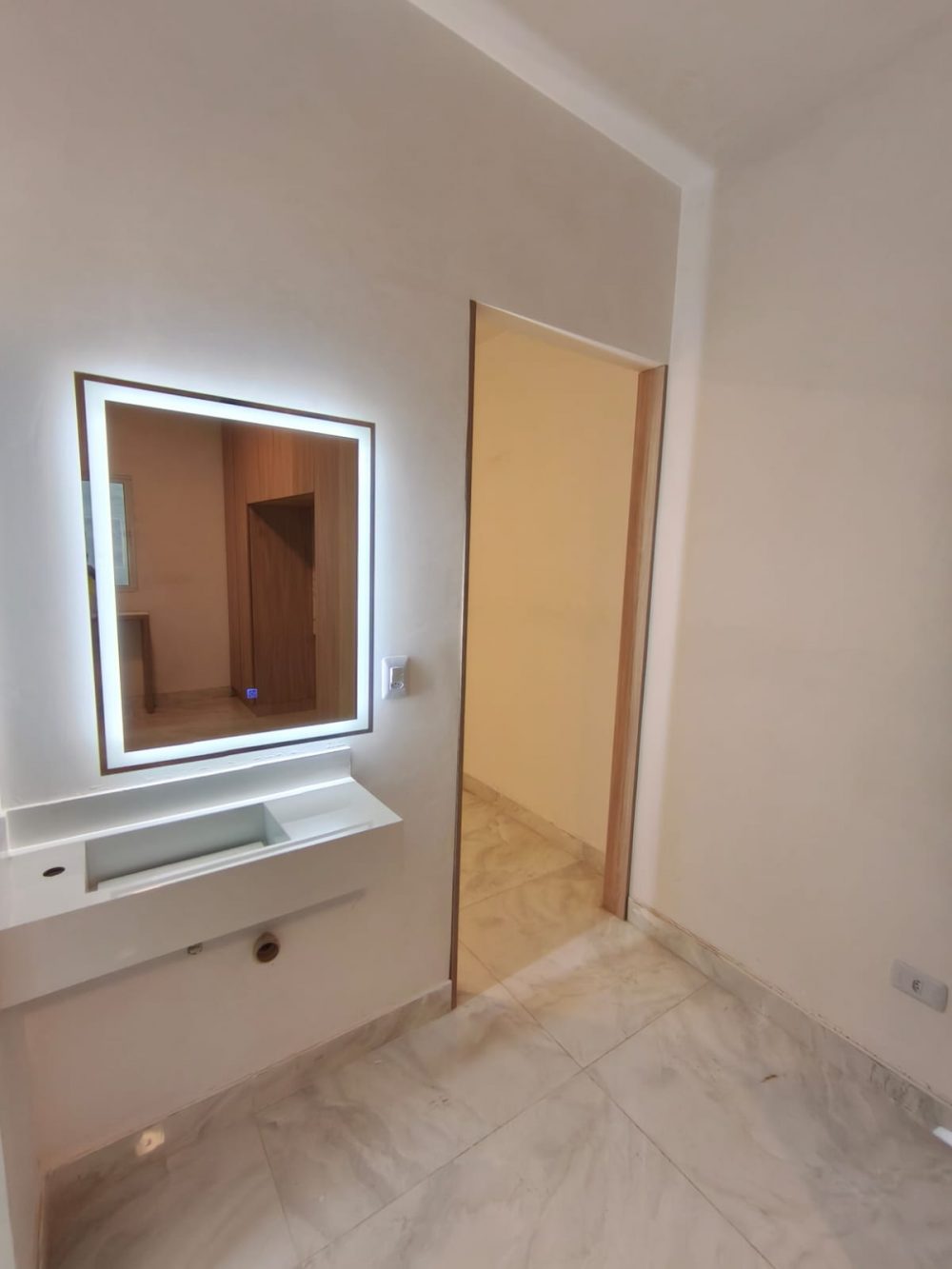 a6f79b24-ffac-491f-9454-fc3b628bc55f