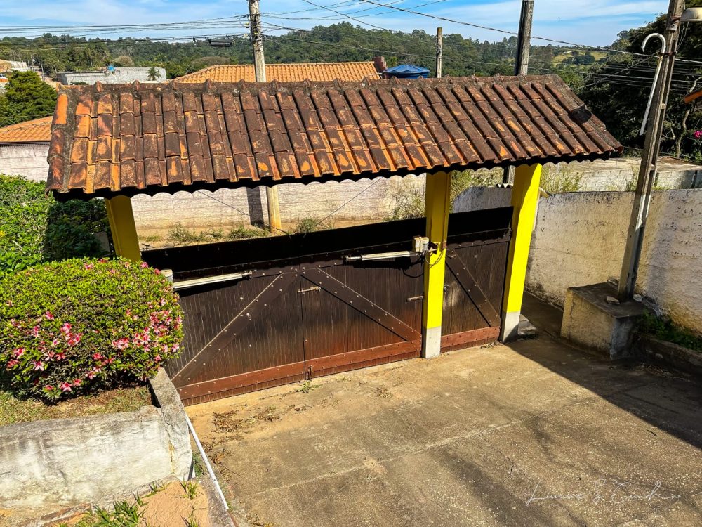 e3f2574f-8b09-4d5e-9c3f-1b0f5e385d11