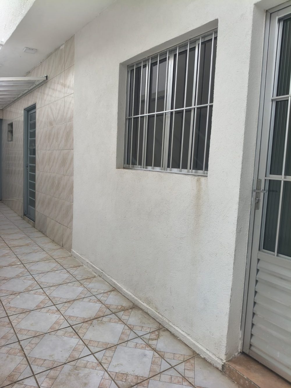 0004ff84-b248-444a-8566-a279de24c89d