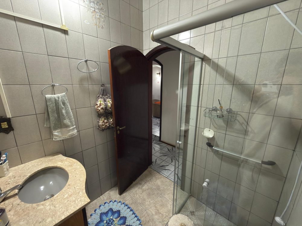 4a7291aa-c600-42c4-943e-5e1a781d8227