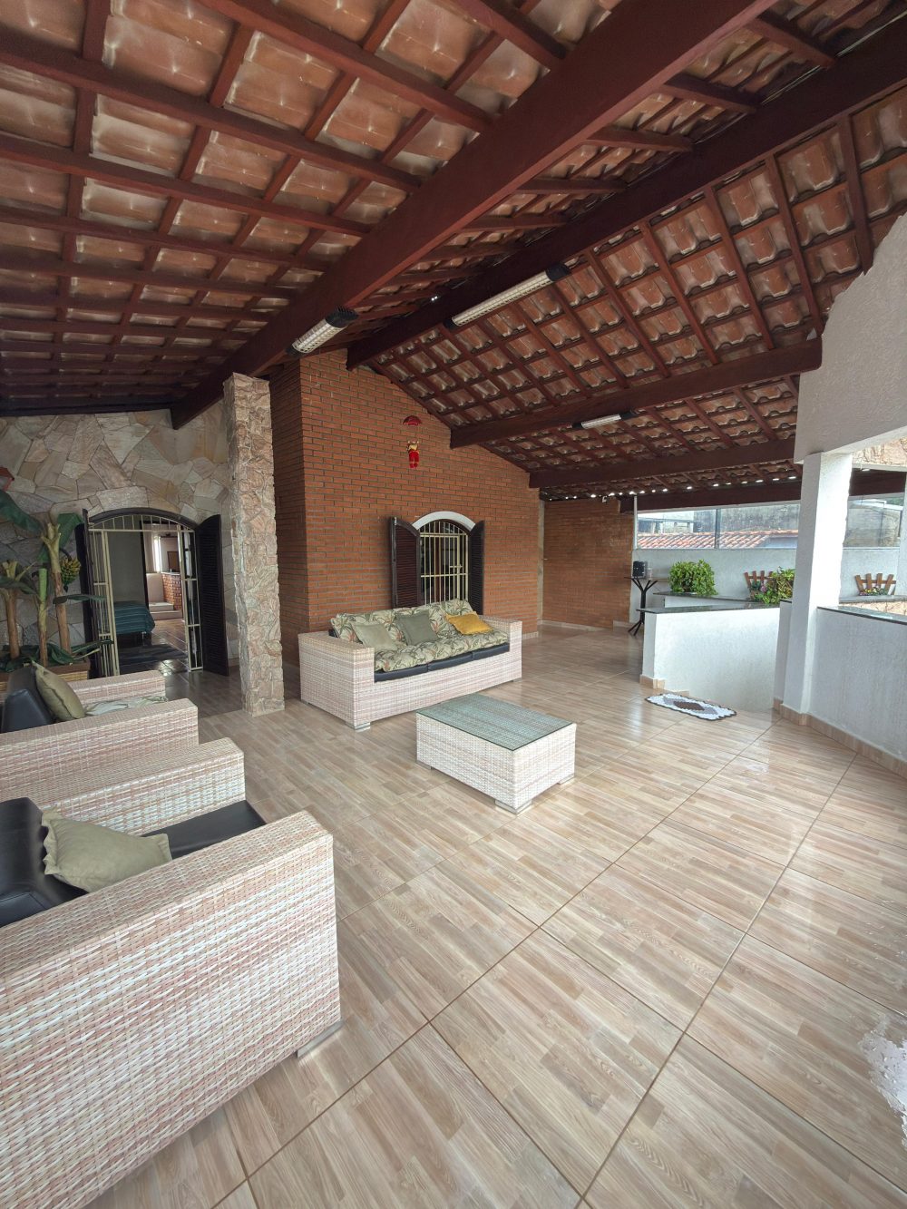 7b7f30f0-8462-42a7-8276-3df95f771174