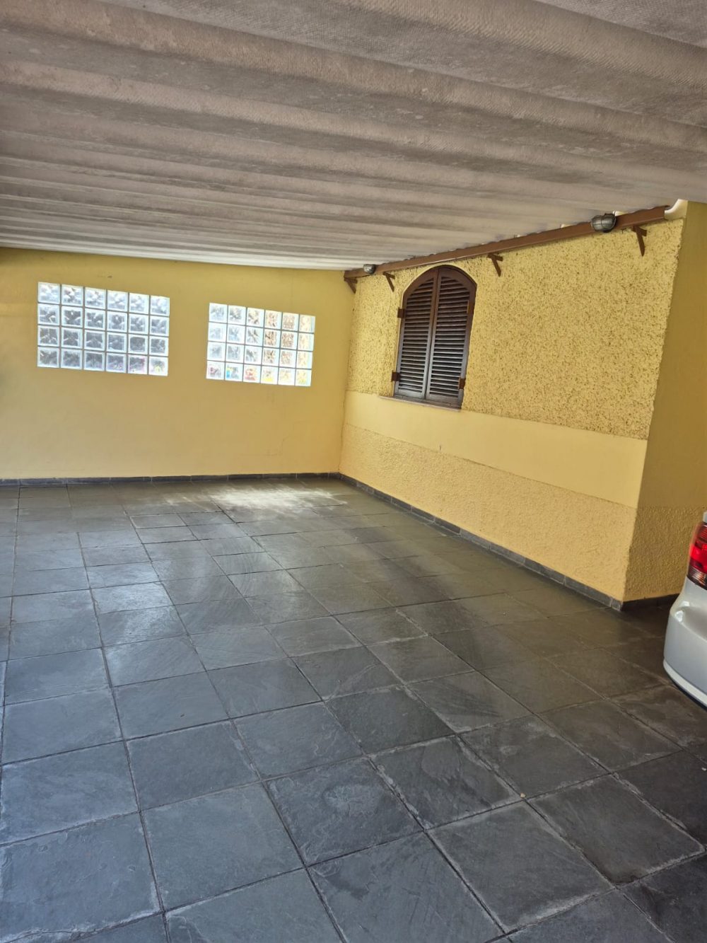 6d3d3e43-54a1-4e72-aed6-98a48f233144