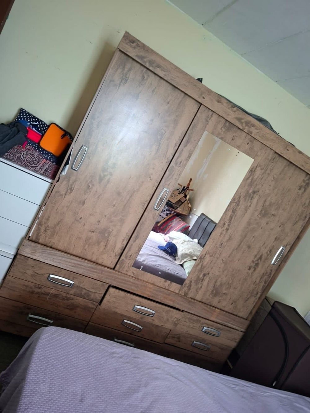 c613a305-3f94-442d-a1a4-d9d06af9acf2